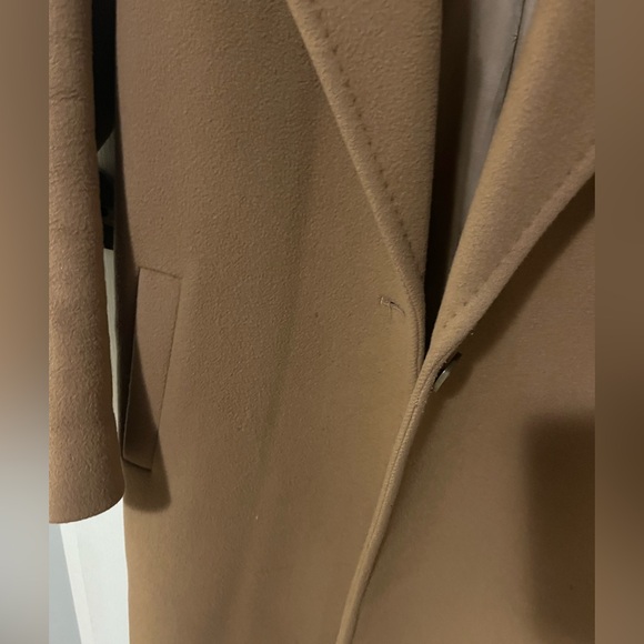 Wilfred The Only Coat ✨ - Picture 2 of 11